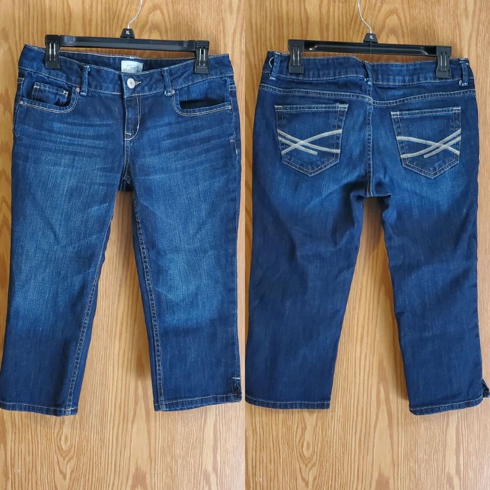 Aeropostale capri jeans dark wash stretch cotton size 7/8